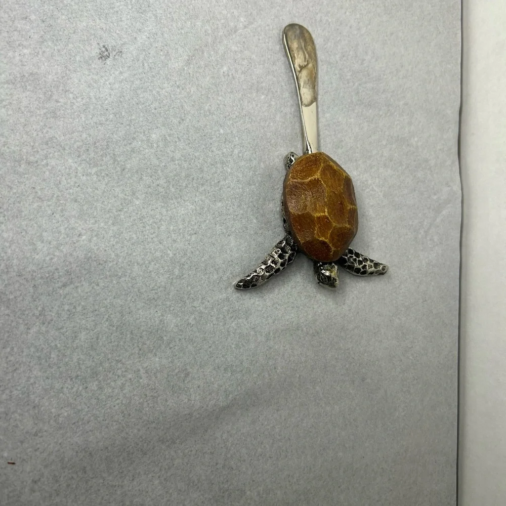 Silver and Brown Turtle Cheese Spreader - Picture 5 of 5